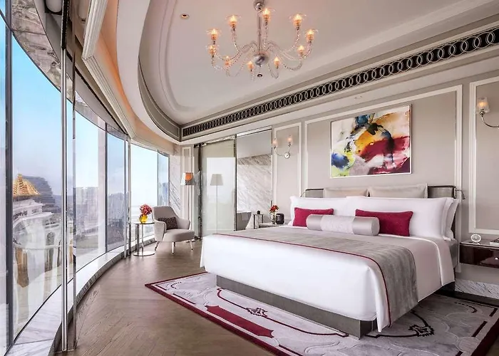 Hotel Raffles At Galaxy *